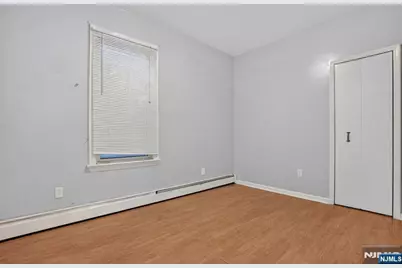 1110 Hampton Place, Elizabeth, NJ 07201 - Photo 5