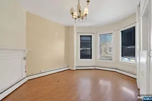 1110 Hampton Pl, Elizabeth, NJ 07201 - Photo 11