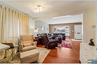 470 Capitol Road, New Milford, NJ 07646 - Photo 9