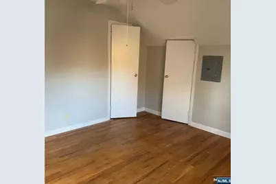 165 Chestnut Street, Leonia, NJ 07605 - Photo 3