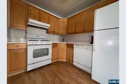 77 Prospect Avenue 2D #2D, Hackensack, NJ 07601 - Photo 5