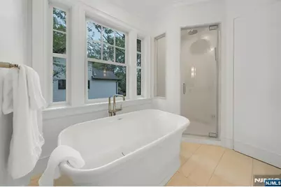 84 Watchung Avenue, Montclair, NJ 07043 - Photo 29