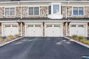 4B Foley Square, New Providence, NJ 07974 - Photo 9