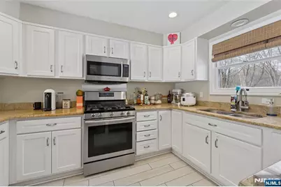 363 Vesta Court, Ridgewood, NJ 07450 - Photo 15