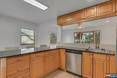 110 Somers Avenue, Bergenfield, NJ 07621 - Photo 7