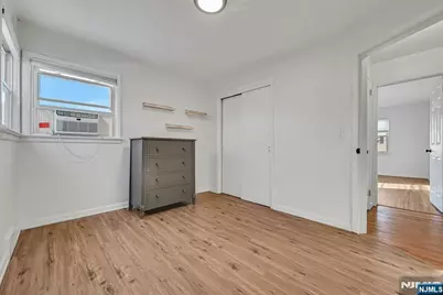110 Somers Avenue, Bergenfield, NJ 07621 - Photo 17