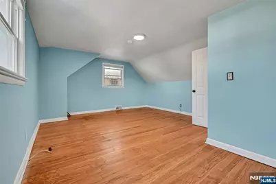 110 Somers Avenue, Bergenfield, NJ 07621 - Photo 21