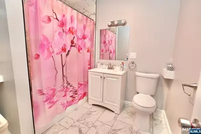 172-176 Delavan Avenue, Newark, NJ 07104 - Photo 15