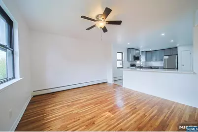 93 Myrtle Avenue 1 #1, Edgewater, NJ 07020 - Photo 9