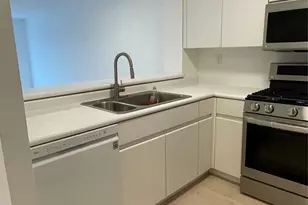 603 Williams Ct U603, Edgewater, NJ 07020 - Photo 3