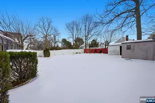 1067 Julia St, Teaneck Township, NJ 07666 - Photo 5