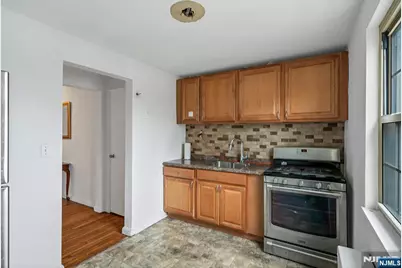 1267 Anderson Avenue 16 #16, Fort Lee, NJ 07024 - Photo 11