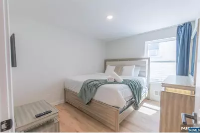 116 Brookdale Avenue, Newark, NJ 07106 - Photo 1