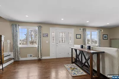 86 Hillman Drive, Elmwood Park, NJ 07407 - Photo 7