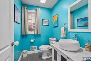 86 Hillman Dr, Elmwood Park, NJ 07407 - Photo 15