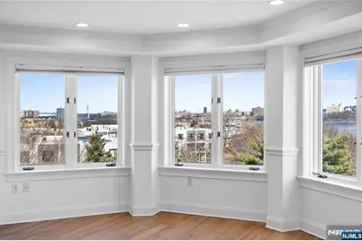 605 Hancock Court, Edgewater, NJ 07020 - Photo 7