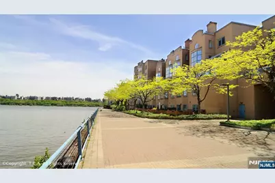 605 Hancock Court, Edgewater, NJ 07020 - Photo 35