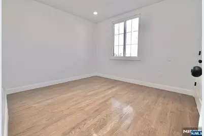 41 Arlington Avenue, Jersey City, NJ 07305 - Photo 5
