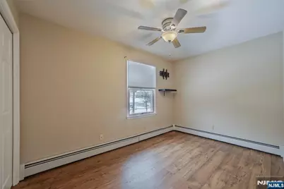 77 Garside Avenue, Wayne, NJ 07470 - Photo 19