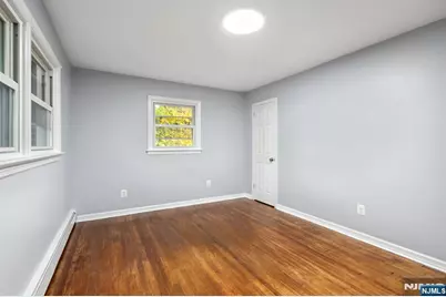 162 E Fairmount Avenue, Maywood, NJ 07607 - Photo 7