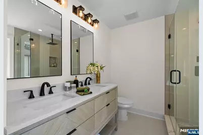 135 La Salle Avenue, Clifton, NJ 07013 - Photo 19
