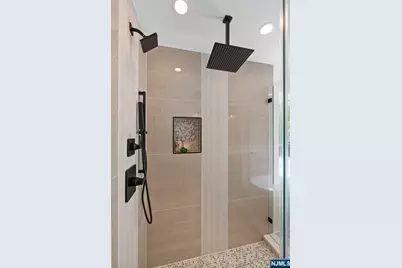 135 La Salle Avenue, Clifton, NJ 07013 - Photo 21