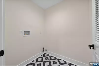 135 La Salle Avenue, Clifton, NJ 07013 - Photo 23