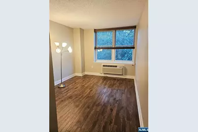 300 Main Street 310 #310, Little Falls Township, NJ 07424 - Photo 9