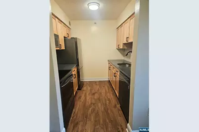 300 Main Street 310 #310, Little Falls Township, NJ 07424 - Photo 5