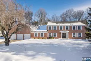 721 Somerset St, Franklin Lakes, NJ 07417 - Photo 1