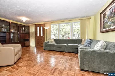 90 Emwood Drive, Emerson, NJ 07630 - Photo 3