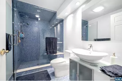 304 Blauvelt Court, Paramus, NJ 07652 - Photo 41