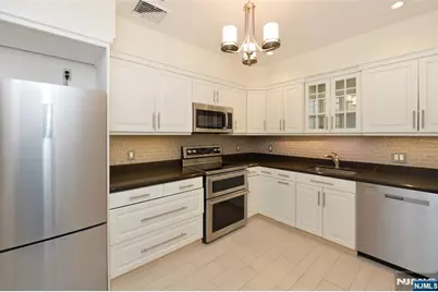 140 Bellair Road Q #Q, Ridgewood, NJ 07450 - Photo 11