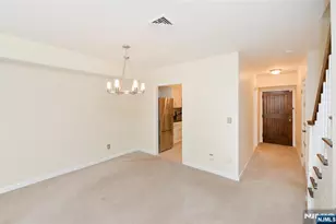 140 Bellair Road Q, Ridgewood, NJ 07450 - Photo 9