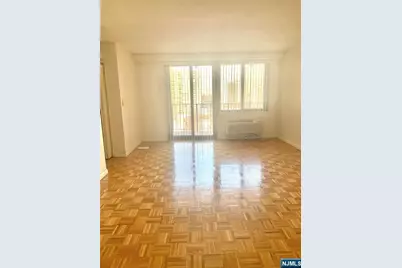 1590 Anderson Avenue, Fort Lee, NJ 07024 - Photo 17