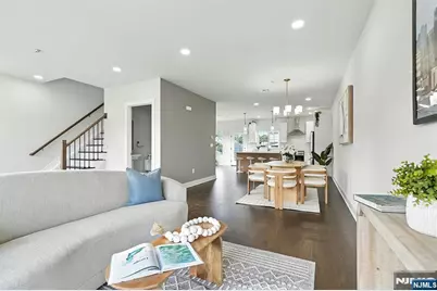 192 Canterbury Avenue, North Arlington, NJ 07031 - Photo 9