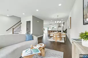 192 Canterbury Ave, North Arlington, NJ 07031 - Photo 9