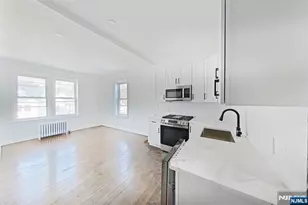 207 Valley Road 9, Clifton, NJ 07013 - Photo 5