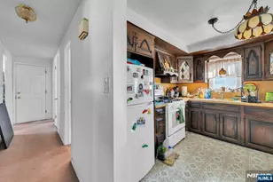 648 Milton Ave, Lyndhurst Township, NJ 07071 - Photo 19