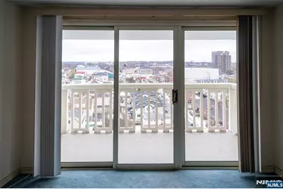 555 North Avenue 10C #10C, Fort Lee, NJ 07024 - Photo 5