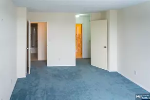 555 North Ave 10C, Fort Lee, NJ 07024 - Photo 21