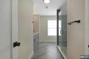 676 Ridgewood Rd, Oradell, NJ 07649 - Photo 33