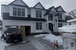 218 Mayfair Rd, Paramus, NJ 07652 - Photo 1