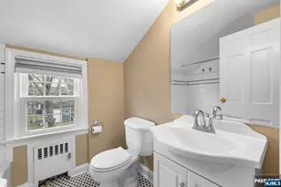 182 Woodland Ave 2, Verona, NJ 07044 - Photo 19