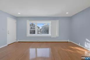 30 Warman St, Montclair, NJ 07042 - Photo 9