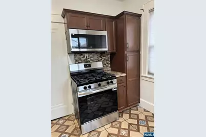 401 E 39th Street 1 #1, Paterson, NJ 07504 - Photo 3