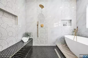 623 Alberta Dr, Paramus, NJ 07652 - Photo 35