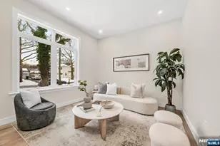 623 Alberta Dr, Paramus, NJ 07652 - Photo 7