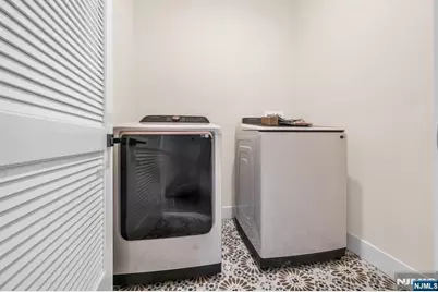 623 Alberta Drive, Paramus, NJ 07652 - Photo 43