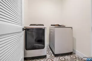 623 Alberta Dr, Paramus, NJ 07652 - Photo 43